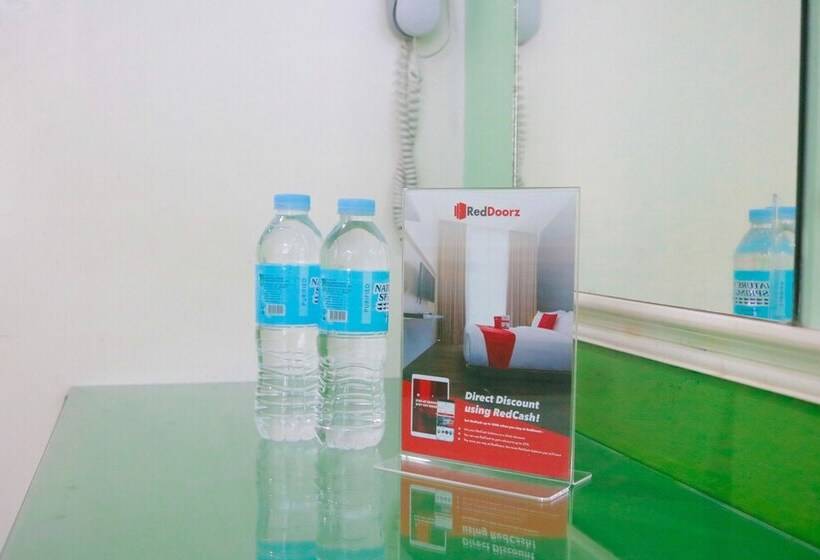 Quarto Estandar, Reddoorz @ Bonifacio St Cebu