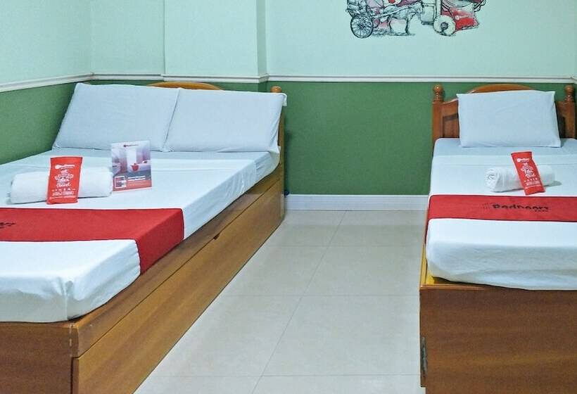 Quarto Familiar, Reddoorz @ Bonifacio St Cebu