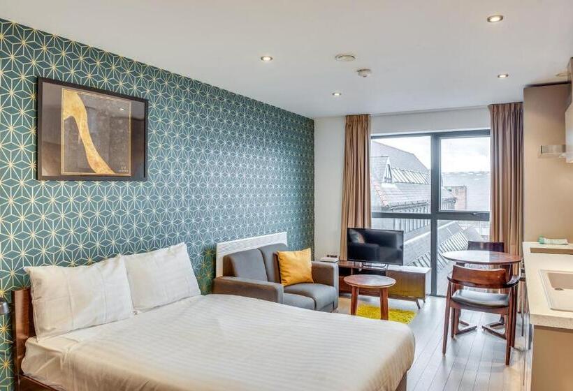 디럭스 스튜디오, Terlon Apartments