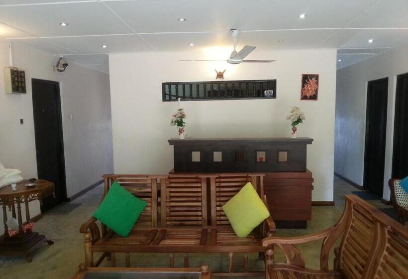 Трехместный Номер Deluxe Вид на Море, Thiranagama Beach
