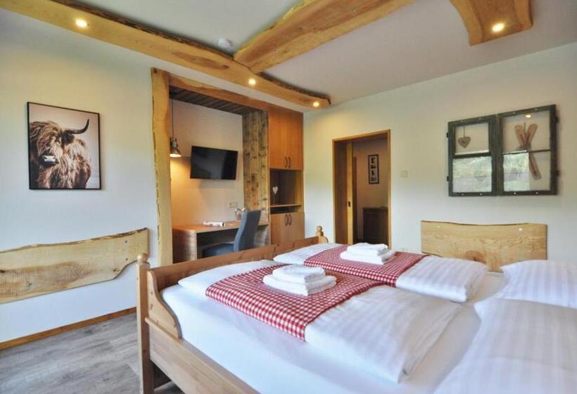Апартаменты 2 Спальни, Pension & Apartments Weissbriach