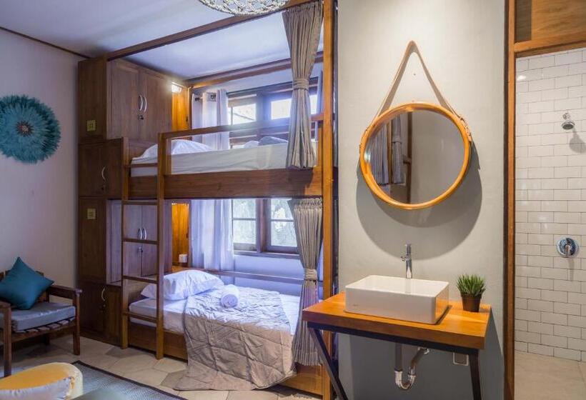 Семейный Номер, Interconnection Hostel