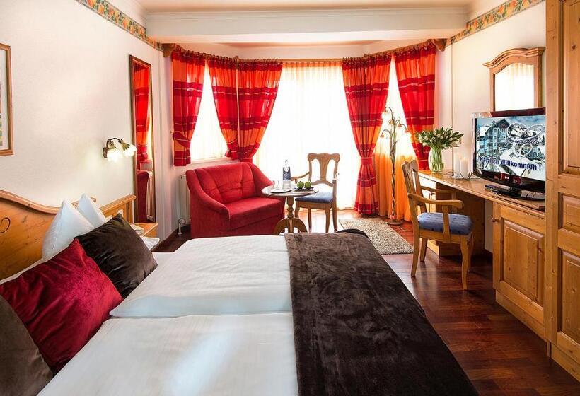 Classic room with balcony, Sporthotel Cinderella