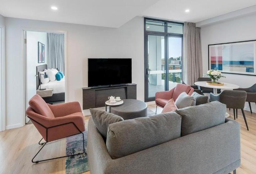 Люкс 2 Спальни, Avani Adelaide Residences