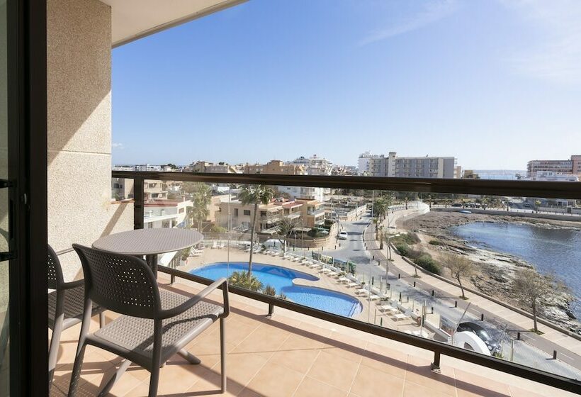 Номер Стандарт Вид на Бассейн, Aluasoul Palma Hotel Adults Only