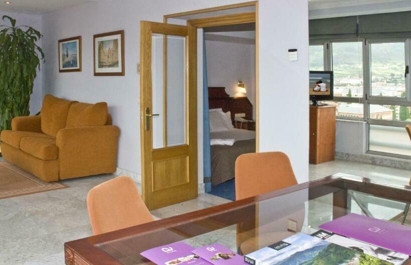 주니어 스위트, Zentral Ramiro I