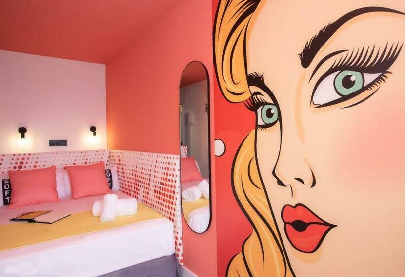 オーシャンビュースタンダードルームバルコニー付き, Casual Pop Art Benidorm