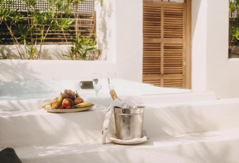 Люкс Повышенной Комфортности, Barefoot Hotel Mallorca
