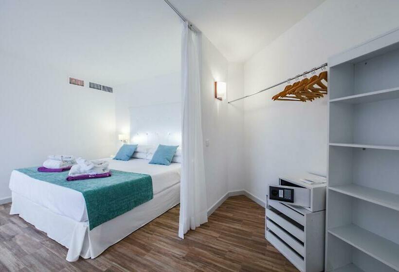 Suite Junior, Fergus Style Cala Blanca Suites