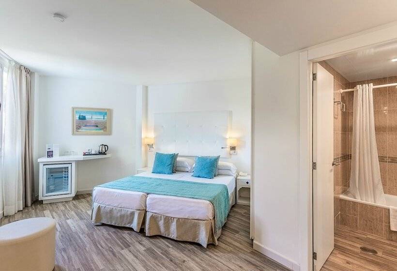 Suite Junior, Fergus Style Cala Blanca Suites
