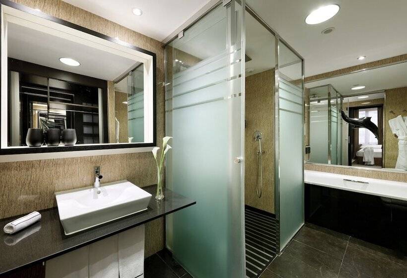 Номер Стандарт Трехместный, Melia Barcelona Sarriá