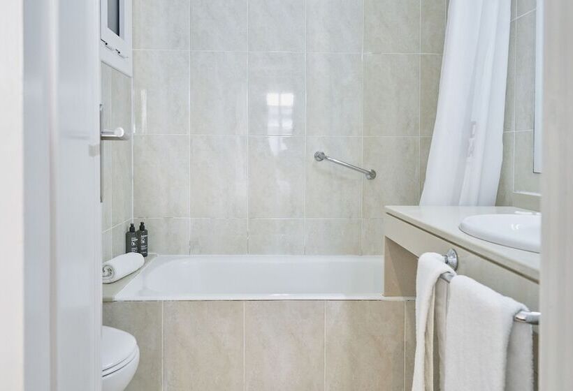 Номер Стандарт, Mesón Castilla Atiram Hotels
