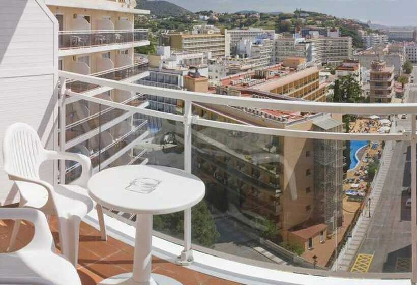 Номер Стандарт Трехместный, Oasis Park Splash