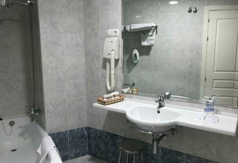 Habitación Estándar Individual, Alfonso Viii De Cuenca
