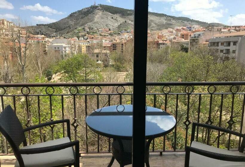 Junior Suite, Alfonso Viii De Cuenca