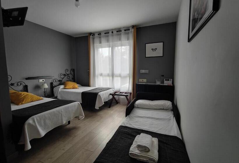 اتاق استاندارد سه نفره, Nest El Camino