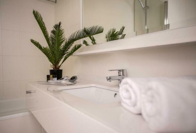 سوییت جونیور, On Hotels Oceanfront - Adults Designed