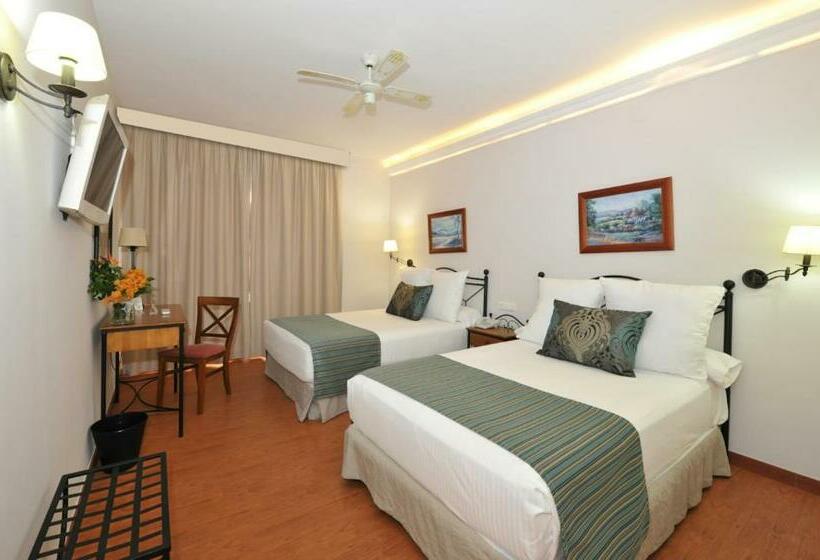 Номер Superior с Балконом, Salobreña Suites