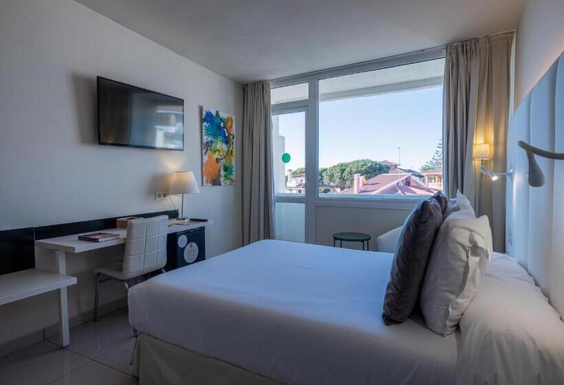 スタンダードシングルルーム, On Hotels Oceanfront - Adults Designed