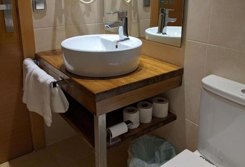 Номер Стандарт Трехместный, Hostal Talabart