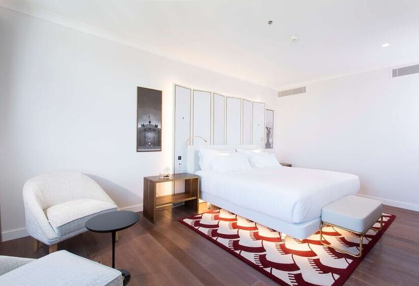 Полулюкс с Видом, NH Collection Madrid Eurobuilding
