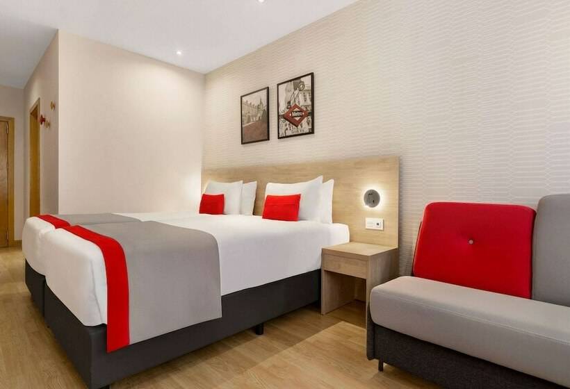Номер Стандарт, Ramada By Wyndham Madrid Tres Cantos