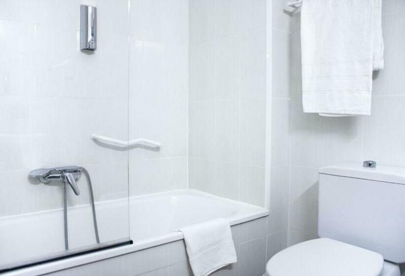 Номер Стандарт Трехместный, Hospedium Hotel Castilla