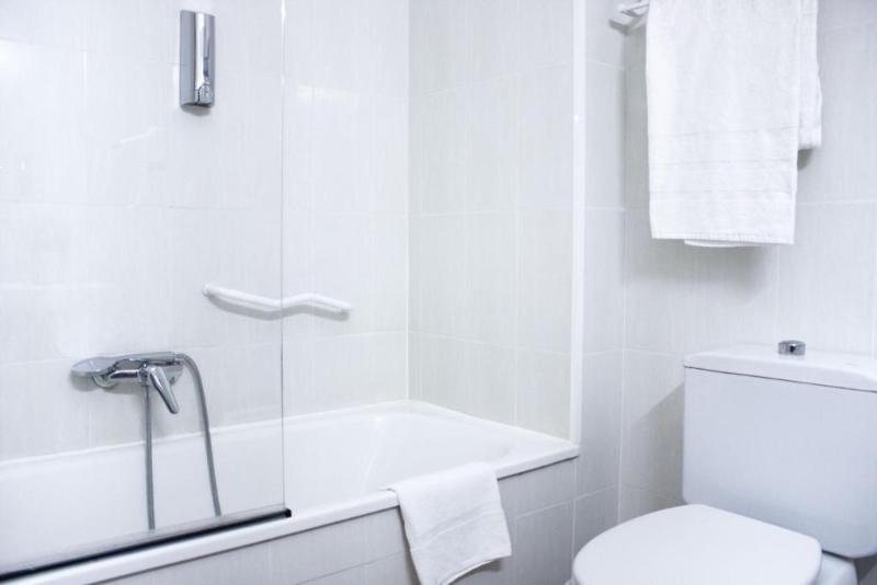 Номер Стандарт Трехместный, Hospedium Hotel Castilla