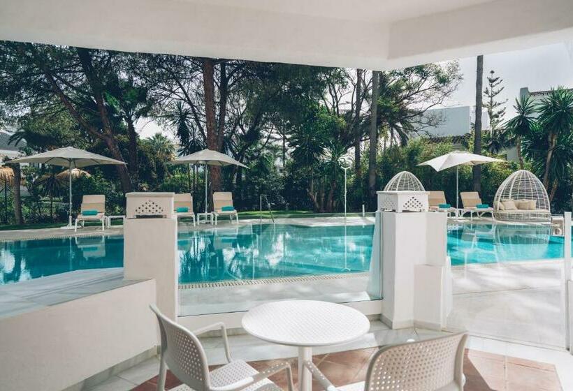 プールビュースタンダードルーム, Iberostar Selection Marbella Coral Beach