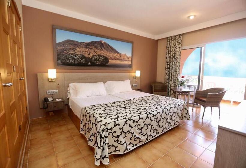 Quarto Familiar, Puerto Palace