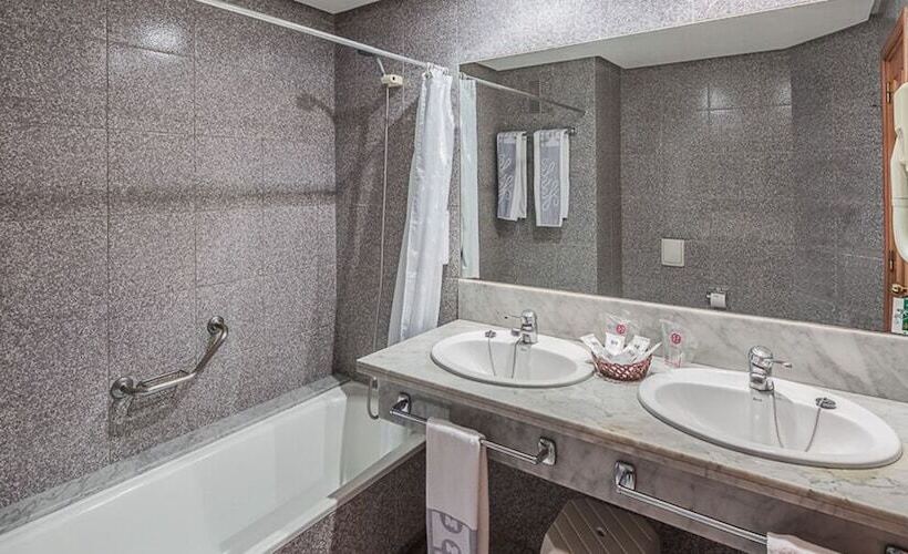 Quarto Estandar Individual, Puerto Palace