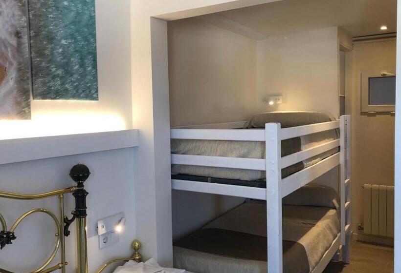 סוויטה משפחתית עם 2 חדרי שינה ומרפסת, Claramar