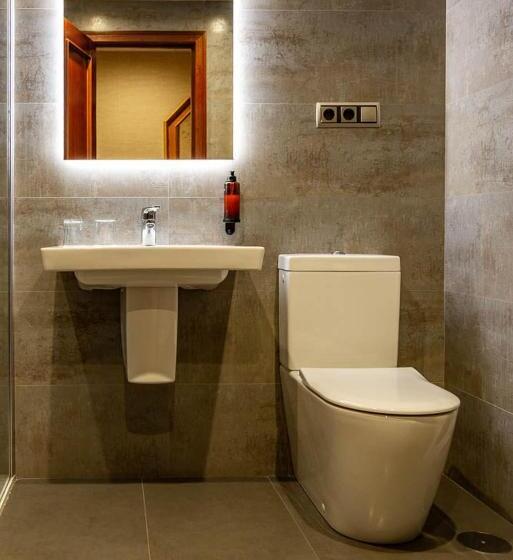 Номер Стандарт Трехместный, Hostal Doña Juana
