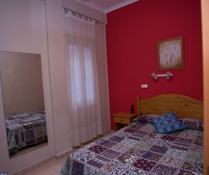 Camera Standard, Hostal Navarra