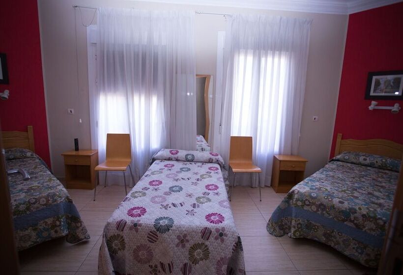 Camera Tripla Standard Bagno Condiviso, Hostal Navarra