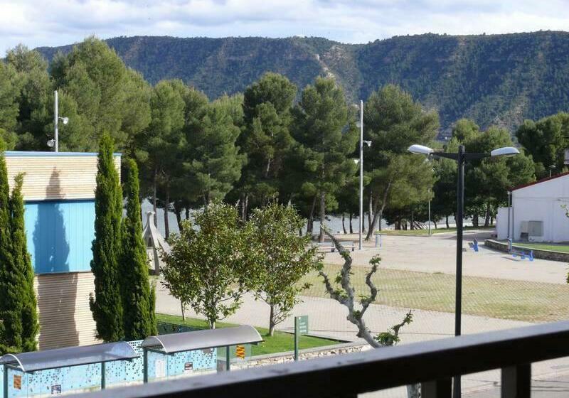 Номер Стандарт Трехместный, Hostal Rodes