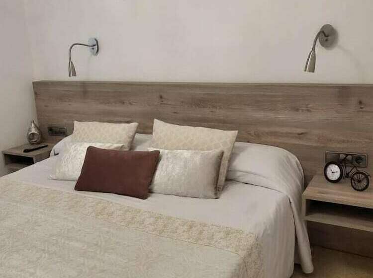 Номер Стандарт, Hostal Torras