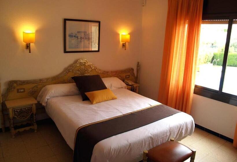חדר סטנדרט לארבעה, Hostal Del Sol