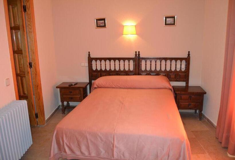 Номер Стандарт, Hostal Los Claveles