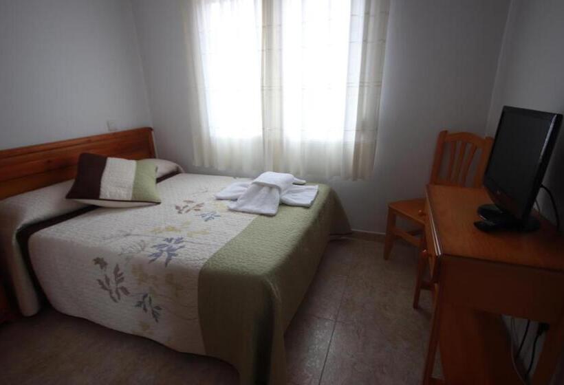 Номер Стандарт, Hostal Sanpatiel