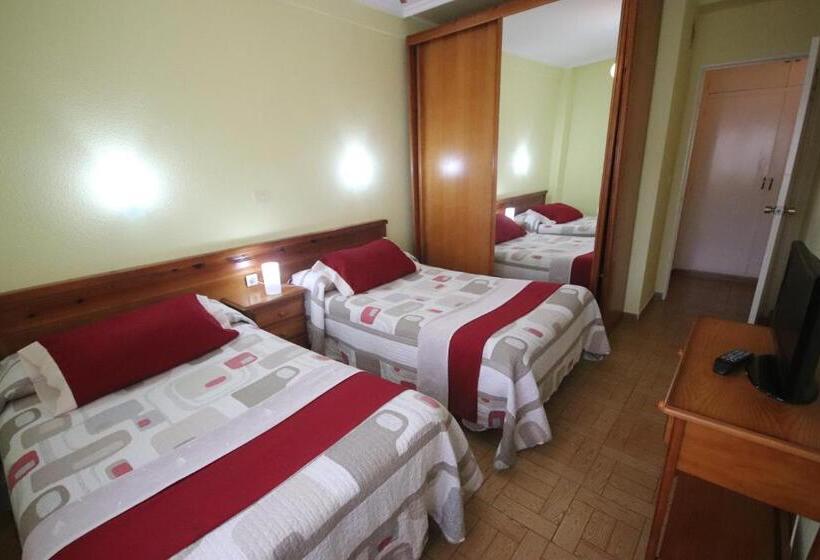 Номер Стандарт, Hostal Sanpatiel