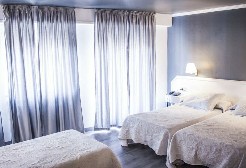 Номер Стандарт Трехместный, Nest Style Santiago