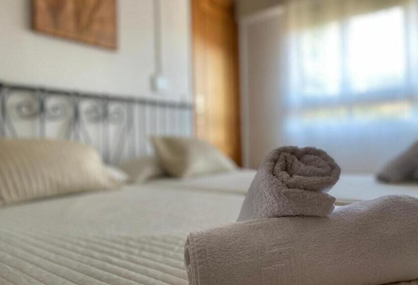 Номер Стандарт, Hostal El Castillo