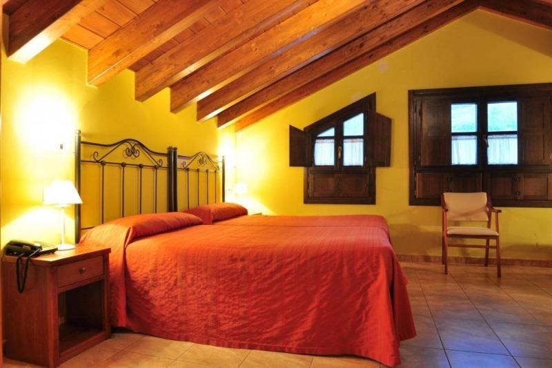 Quarto Triplo Superior, Hostal Europa