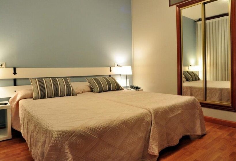 Quarto Estandar, Hostal Europa