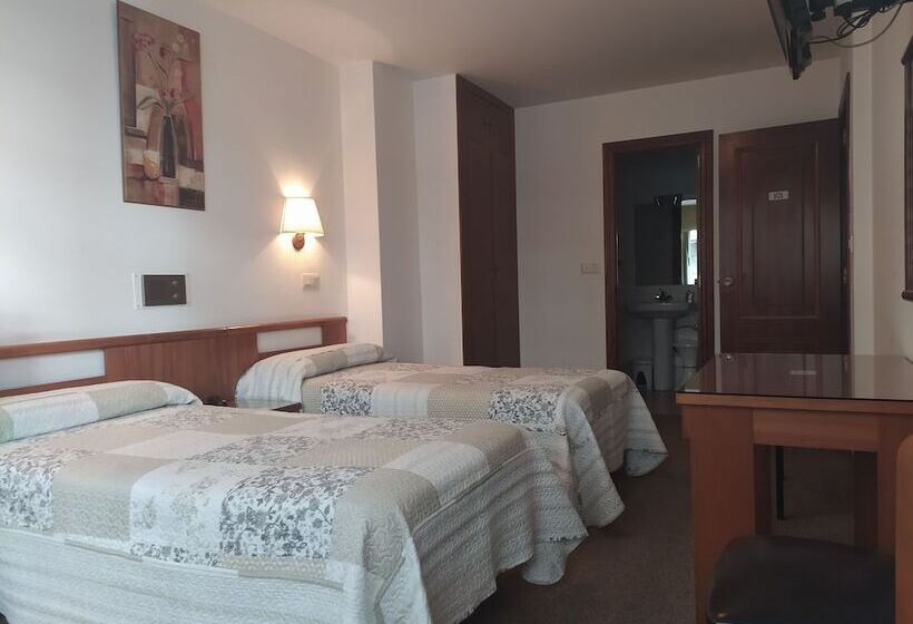 스탠다드 룸, Hostal Palas