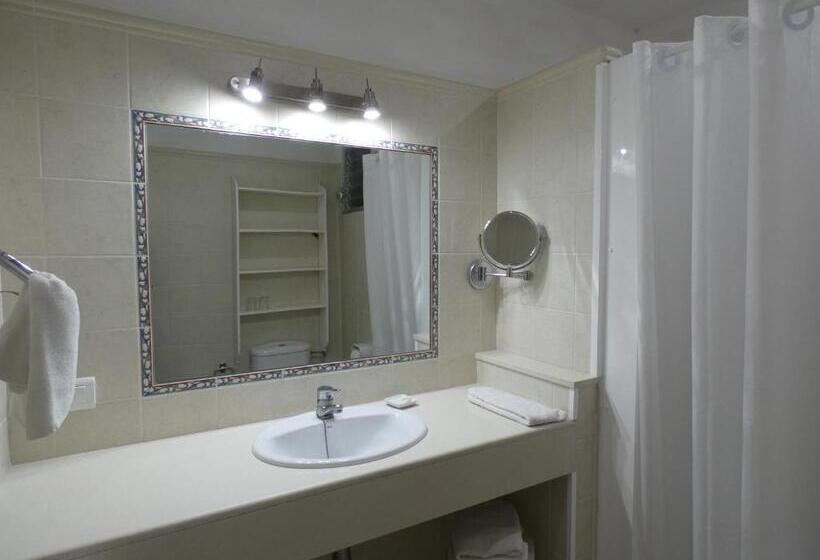 Номер Economy, Hostal Port Fornells