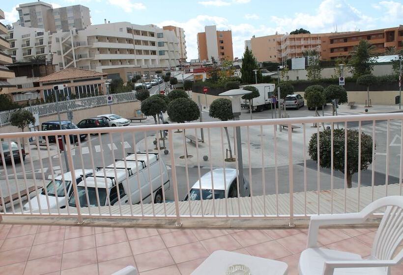 Трехместный Номер Классика, Hostal Jakiton