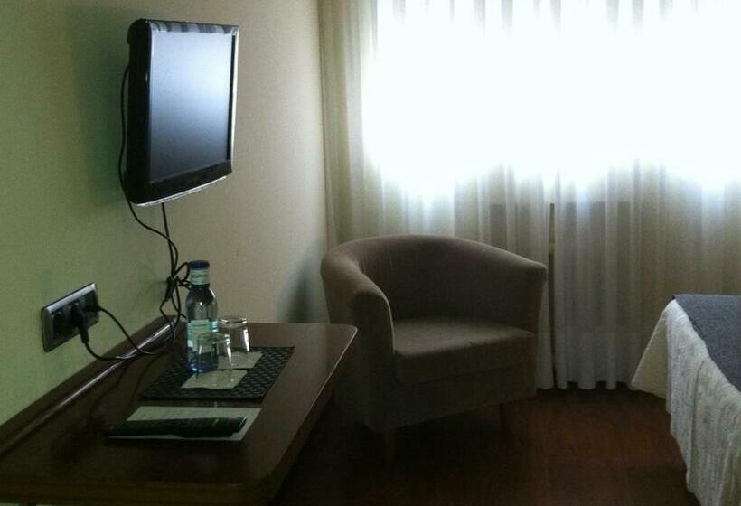 Quarto Estandar, Restaurante San Anton