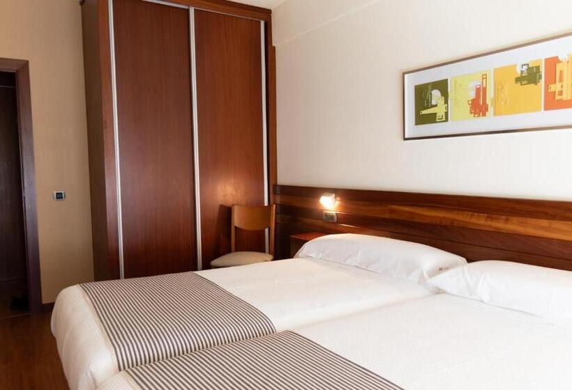 Quarto Estandar, Restaurante San Anton